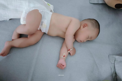 枣庄宝宝口水多怎么回事