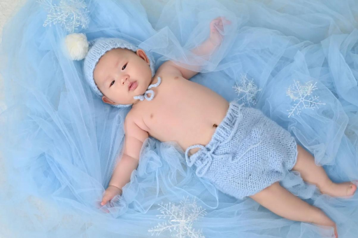 枣庄满月宝宝放屁臭